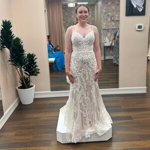 Allure a2104 wedding dress